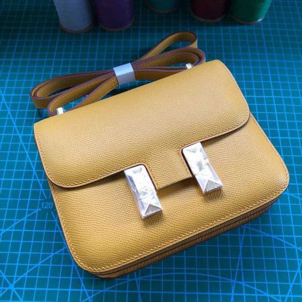 sell woman flap designer handbags strap shoulder bags real leahter crossbody bag mini purse tote messenger bag
sell woman flap designer handbags strap shoulder bags real leahter crossbody bag mini purse tote messenger bag