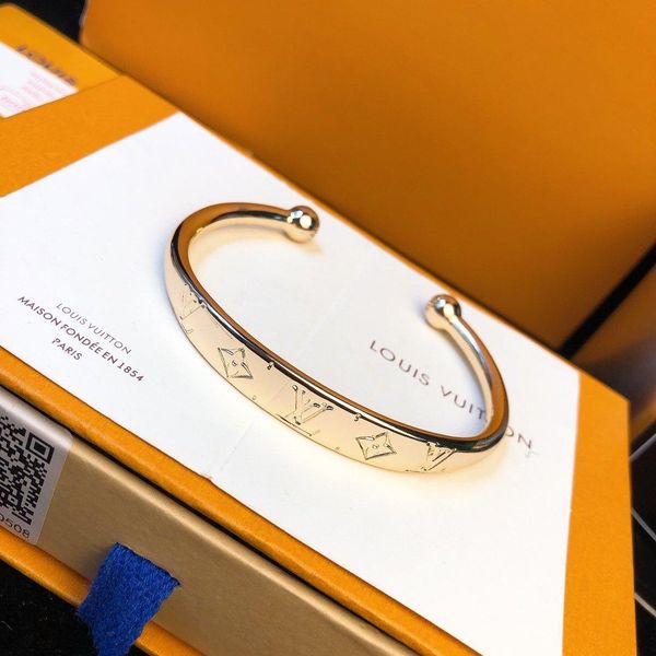 luxury designer jewelry women bracelets v brand ladies classic charm bracelet braccialetto di lusso original box bangle pulseira de luxo, Black
luxury designer jewelry women bracelets v brand ladies classic charm bracelet braccialetto di lusso original box bangle pulseira de luxo, Black