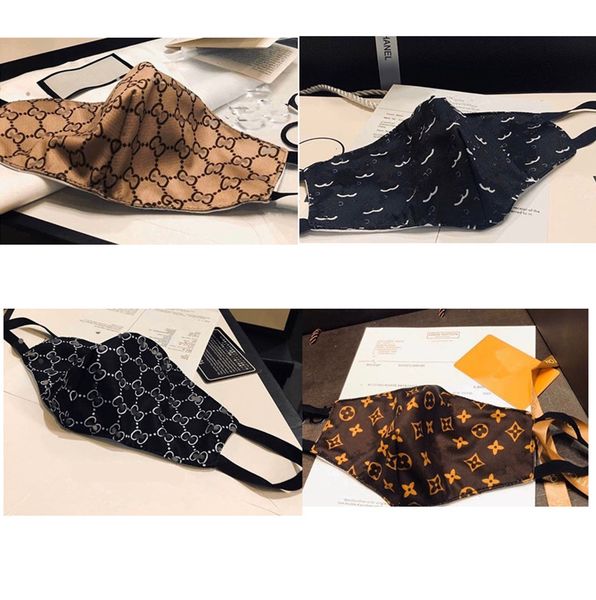 fashion face mask letter design dustproof sunproof masks washable breathable mouth-muffle trendy print outdoor protective face mask, Blue
fashion face mask letter design dustproof sunproof masks washable breathable mouth-muffle trendy print outdoor protective face mask, Blue