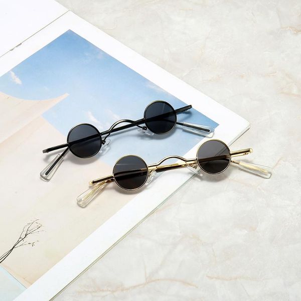 retro mini vintage round polarized sunglasses men sun glasses women metal frame black lens eyewear driving, White;black
retro mini vintage round polarized sunglasses men sun glasses women metal frame black lens eyewear driving, White;black