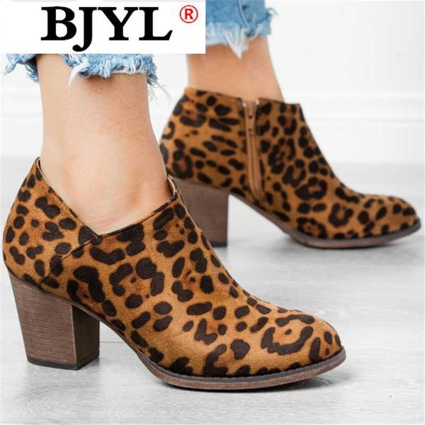 2020 new winter women's boots fashion leopard-print women's boots pointed tapered heel side pull, Black
2020 new winter women's boots fashion leopard-print women's boots pointed tapered heel side pull, Black