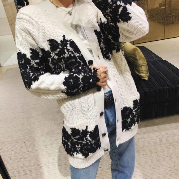 brand designer luxury lace panelled women sweaters 2019 autumn winter fashion v neck loose wool cardigan coats streetwear, White;black
brand designer luxury lace panelled women sweaters 2019 autumn winter fashion v neck loose wool cardigan coats streetwear, White;black