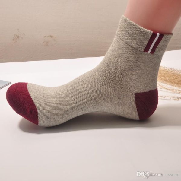 летние мужские черные носки хлопка белые носки мужской soild сетки носки для всех аксессуаров размер одежды для мужской и бесплатной доставк, Black
летние мужские черные носки хлопка белые носки мужской soild сетки носки для всех аксессуаров размер одежды для мужской и бесплатной доставк, Black