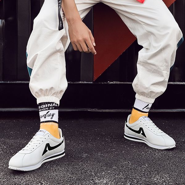 2020 g.n.shijia fashion designer cow leather rubber bottom microfiber eva white black white 88 running shoes sport sneaker
2020 g.n.shijia fashion designer cow leather rubber bottom microfiber eva white black white 88 running shoes sport sneaker