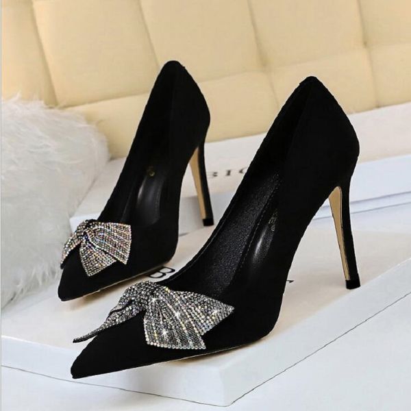 european america style plus size 42 43 women flock pointed toe shallow bowknot pumps ladies bling crystal shoes 200503, Black
european america style plus size 42 43 women flock pointed toe shallow bowknot pumps ladies bling crystal shoes 200503, Black