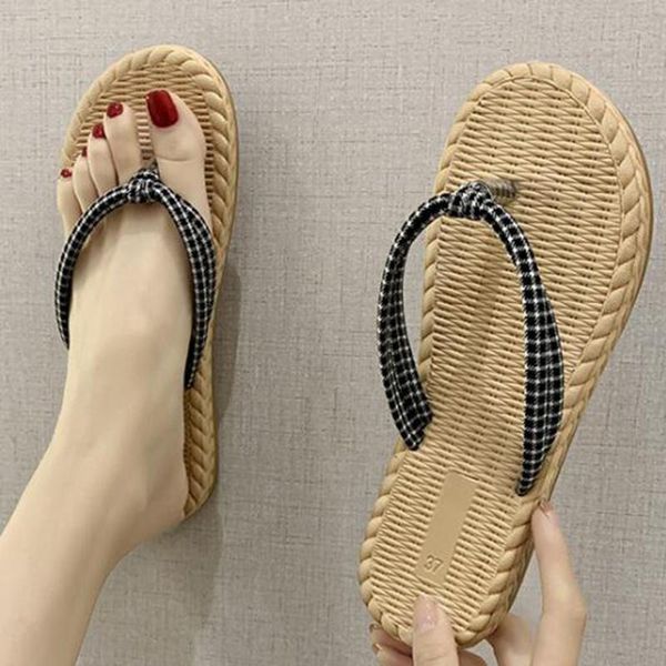 beach slippers 2020 fashion flat non-slip women slippers flip flops summer leisure sandals and women sh304, Black
beach slippers 2020 fashion flat non-slip women slippers flip flops summer leisure sandals and women sh304, Black