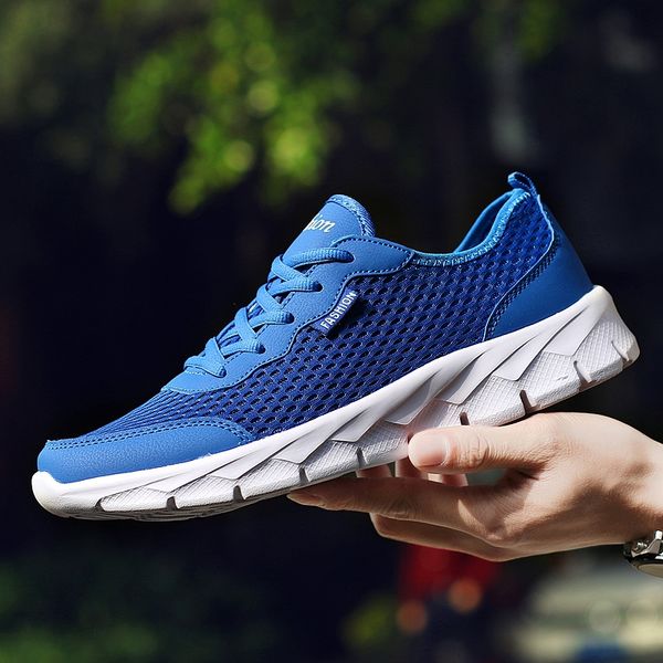 wholesale running shoes for men women black white summer breathable sports trainers sneakers homemade brand made in china size 39-44, White;red
wholesale running shoes for men women black white summer breathable sports trainers sneakers homemade brand made in china size 39-44, White;red