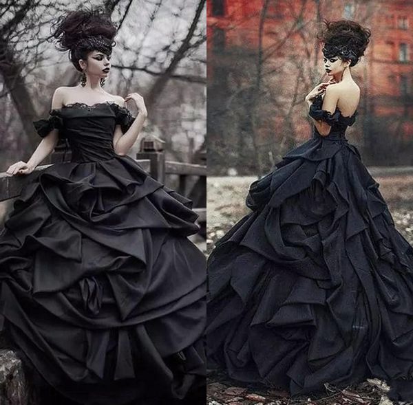 Off Shoulder Black Gothic Wedding Dresses 2019 Lace Up Satin Tiered Pleat Lace Victorian Bridal Gowns Plus Size Wedding Dress Corset Back
Off Shoulder Black Gothic Wedding Dresses 2019 Lace Up Satin Tiered Pleat Lace Victorian Bridal Gowns Plus Size Wedding Dress Corset Back