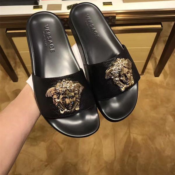 114ss brand professional designers design men's sandals, imported leather fabrics, comfortable quality, 38-45yards, Black
114ss brand professional designers design men's sandals, imported leather fabrics, comfortable quality, 38-45yards, Black
