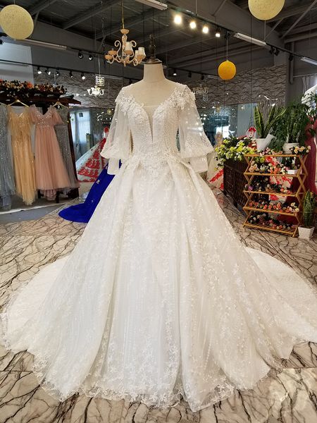 v-neck lantern perspective sleeve puffy skirt main wedding dress with tail korean version 2020 new open back wedding dress, White
v-neck lantern perspective sleeve puffy skirt main wedding dress with tail korean version 2020 new open back wedding dress, White