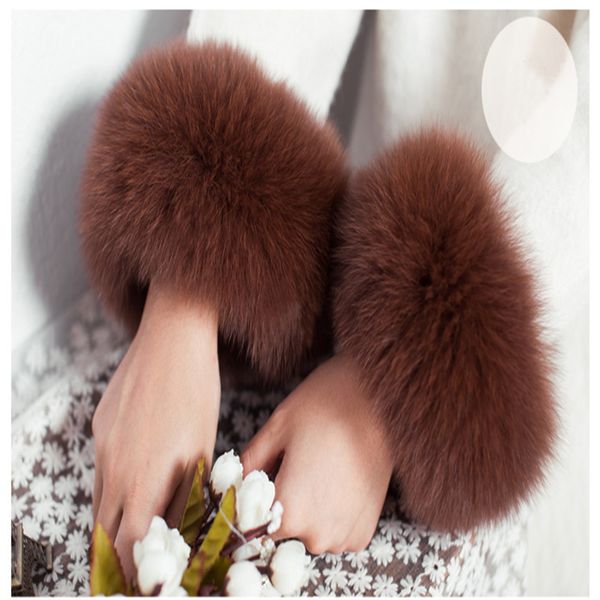 the latest fashion models in 2020, real fur cuffs, stylish decorative cuffs, Blue;gray
the latest fashion models in 2020, real fur cuffs, stylish decorative cuffs, Blue;gray