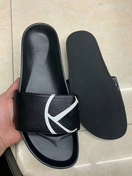 2019 designer sandals size 38-46 men women leather wide slipper with box luxury slipper mix 30 models, Black
2019 designer sandals size 38-46 men women leather wide slipper with box luxury slipper mix 30 models, Black