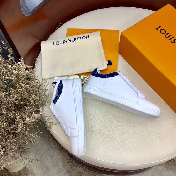 qw22 summer luxury design women 's casual shoes ,high -quality women 's shoes fashion individual sports shoes ,size :35 -40, Black
qw22 summer luxury design women 's casual shoes ,high -quality women 's shoes fashion individual sports shoes ,size :35 -40, Black