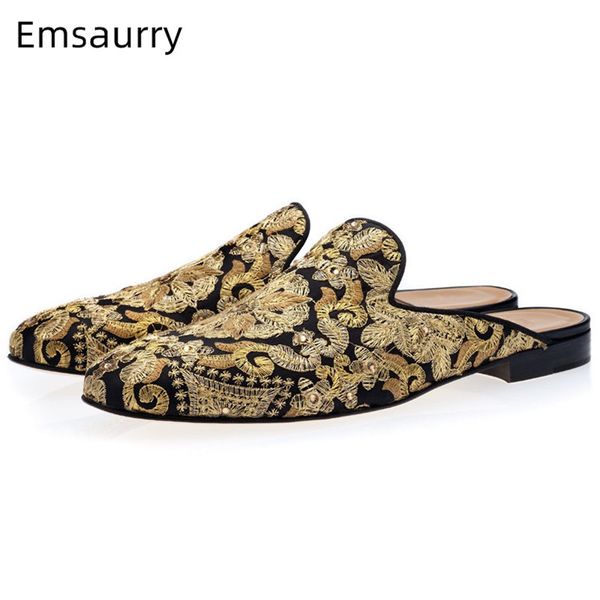 vintage gold embroidery flower slippers men round toe outwear mules sewing fashion 2020 party shoes man, Black
vintage gold embroidery flower slippers men round toe outwear mules sewing fashion 2020 party shoes man, Black