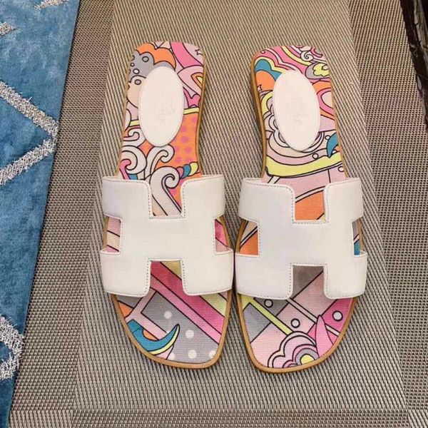 new luxury h sandals and slippers women summer fashion wear-resistant leather h slippers 3d printing color new travel wild flat sandals sand, Black;red
new luxury h sandals and slippers women summer fashion wear-resistant leather h slippers 3d printing color new travel wild flat sandals sand, Black;red