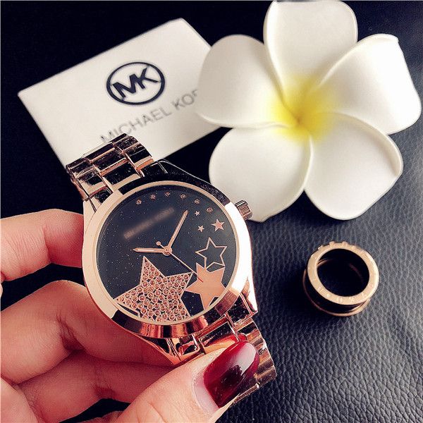 2019 explosion models fashion trend table fashion steel belt quartz watch men and women watch on the table factory direct sales, Slivery;black
2019 explosion models fashion trend table fashion steel belt quartz watch men and women watch on the table factory direct sales, Slivery;black
