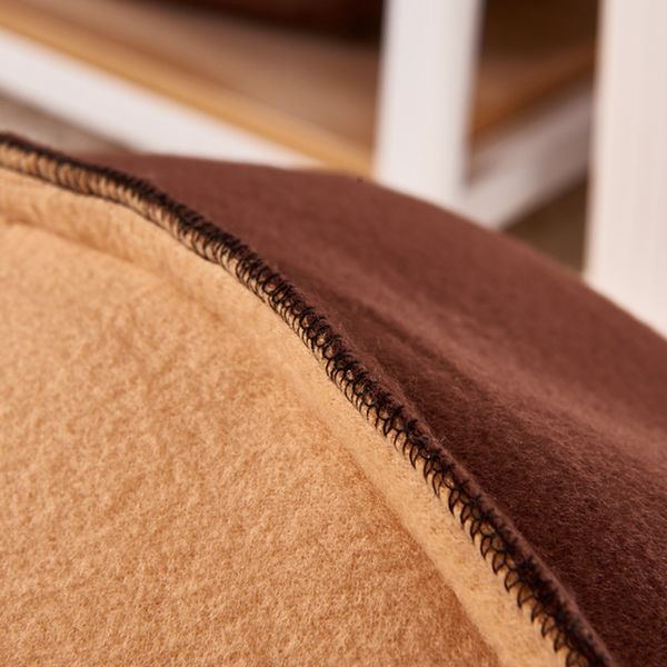 щенок прекрасный плюшевые коврики зимние теплые подушка собаки washable спальный мешок дом pet кровать одеяло soft nest cat
щенок прекрасный плюшевые коврики зимние теплые подушка собаки washable спальный мешок дом pet кровать одеяло soft nest cat