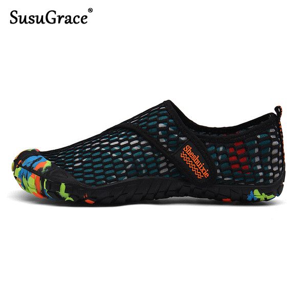 beach shoes susugrace summer swimming men sandals upstream aqua comfortable slipper diving outdoor 36-47 
beach shoes susugrace summer swimming men sandals upstream aqua comfortable slipper diving outdoor 36-47