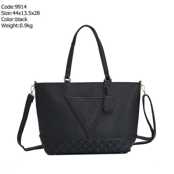 designer luxury handbags purses new fashion woman totes bag logo brand shoulder bags large capacity lady bag
designer luxury handbags purses new fashion woman totes bag logo brand shoulder bags large capacity lady bag