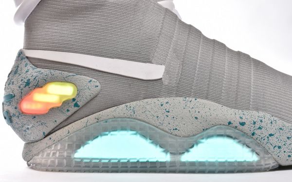высокое качество new mag повседневная обувь marty mcfly привели обувь назад будущее glow in the dark gray boots mcflys кроссовки мужчины обу, Black
высокое качество new mag повседневная обувь marty mcfly привели обувь назад будущее glow in the dark gray boots mcflys кроссовки мужчины обу, Black