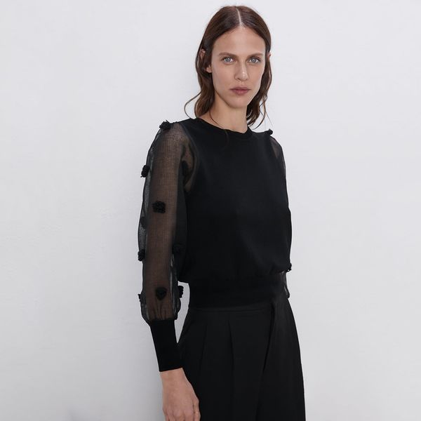2019 new black knit blouse women sweater translucent sleeve round collar charm temperament antumn winter sweater wholesale, White;black
2019 new black knit blouse women sweater translucent sleeve round collar charm temperament antumn winter sweater wholesale, White;black