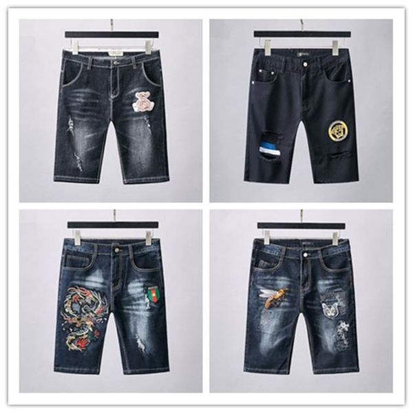 20ss new mens designer denim shorts fashion medusa summer zipper hole short mens slim pants hip hop street style mens short jeans size 28-38, Blue
20ss new mens designer denim shorts fashion medusa summer zipper hole short mens slim pants hip hop street style mens short jeans size 28-38, Blue