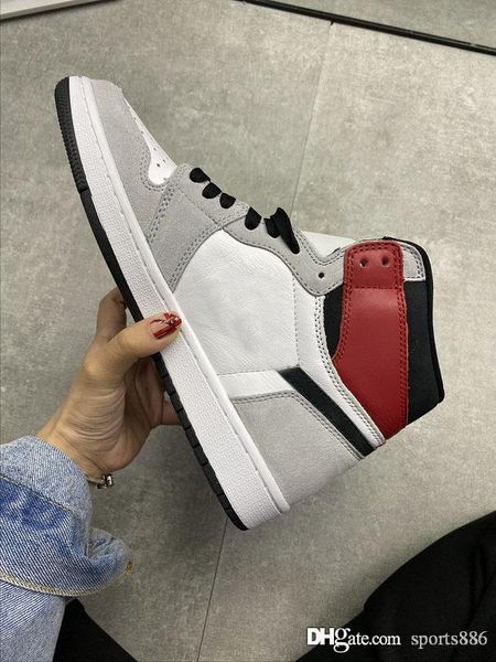 air aauthentic 1 high og retro white black light smoke grey men basketball shoes 555088-126 varsity red man sports sneakers with box
air aauthentic 1 high og retro white black light smoke grey men basketball shoes 555088-126 varsity red man sports sneakers with box