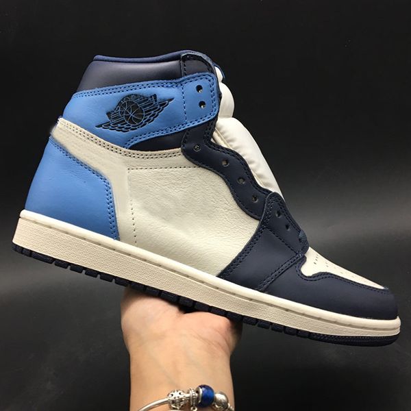 Obsidian UNC Basketball Shoes 1s 2019 Designer Sneakers Mens Upper Leather Outdoor Athletic Sports Shoes With Double Boxed
Obsidian UNC Basketball Shoes 1s 2019 Designer Sneakers Mens Upper Leather Outdoor Athletic Sports Shoes With Double Boxed