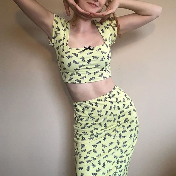 osllenlla печать crop две пьесы юбка набор женщины sexy топ и миди юбка matching set дама мода 2pcs midi платье розового, White
osllenlla печать crop две пьесы юбка набор женщины sexy топ и миди юбка matching set дама мода 2pcs midi платье розового, White