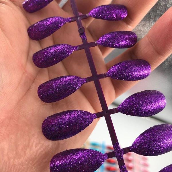 dingxue 24 /pcs fake nails matte glitter detachable tips for nail extension manicure art press on fake false nails g007, Red;gold
dingxue 24 /pcs fake nails matte glitter detachable tips for nail extension manicure art press on fake false nails g007, Red;gold