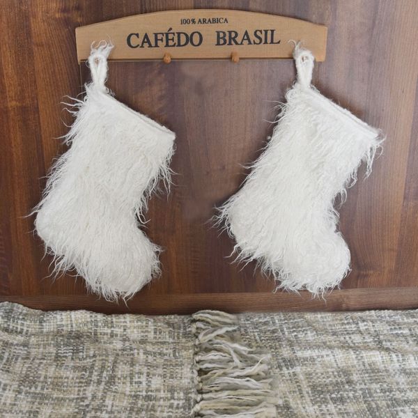 white faux fur fashion decoration christmas stocking christmas tree decoration socks
white faux fur fashion decoration christmas stocking christmas tree decoration socks