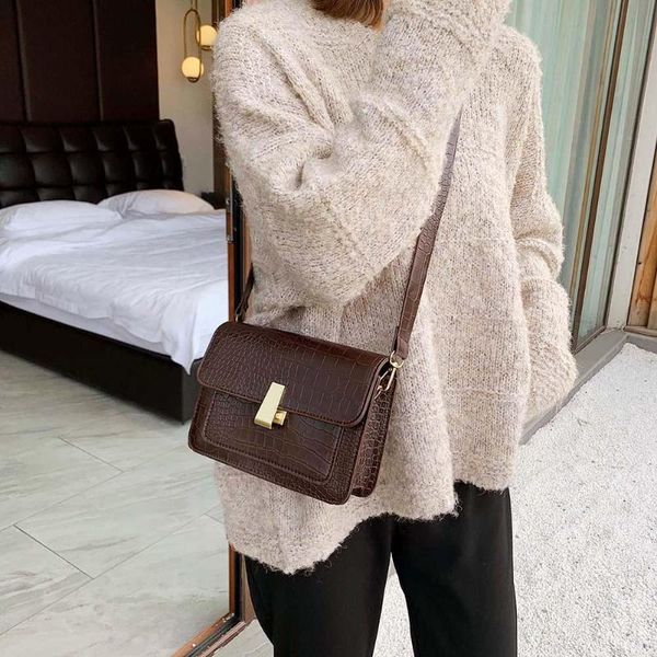 fashion women crocodile leather bag comfortable simplicity soft casual solid purse retro shoulder messenger totes handbag 
fashion women crocodile leather bag comfortable simplicity soft casual solid purse retro shoulder messenger totes handbag