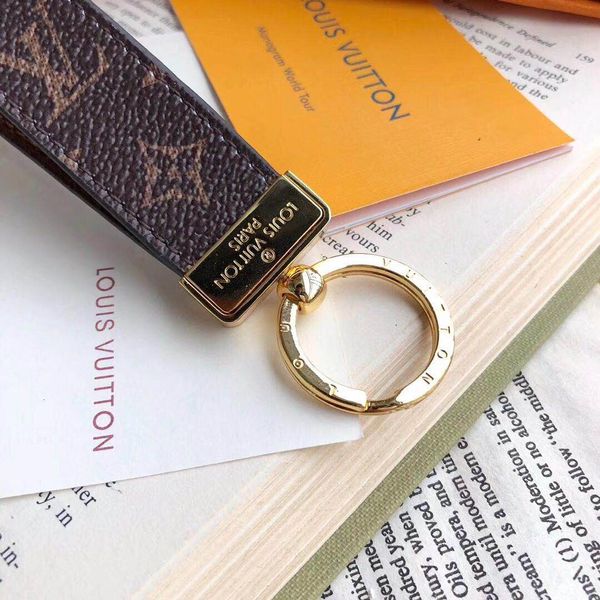 high qualtiy stainless steel keychain key chain brand key chain designers men women car bag keychain with box ad8a, Silver
high qualtiy stainless steel keychain key chain brand key chain designers men women car bag keychain with box ad8a, Silver