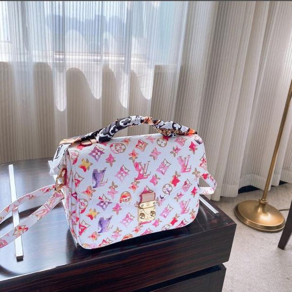 новые дамы горячая распродажа 2020 дикая простая мода женская классическая кожаная мода женская элегантная сумка сумка через плечо сумка-мес
новые дамы горячая распродажа 2020 дикая простая мода женская классическая кожаная мода женская элегантная сумка сумка через плечо сумка-мес