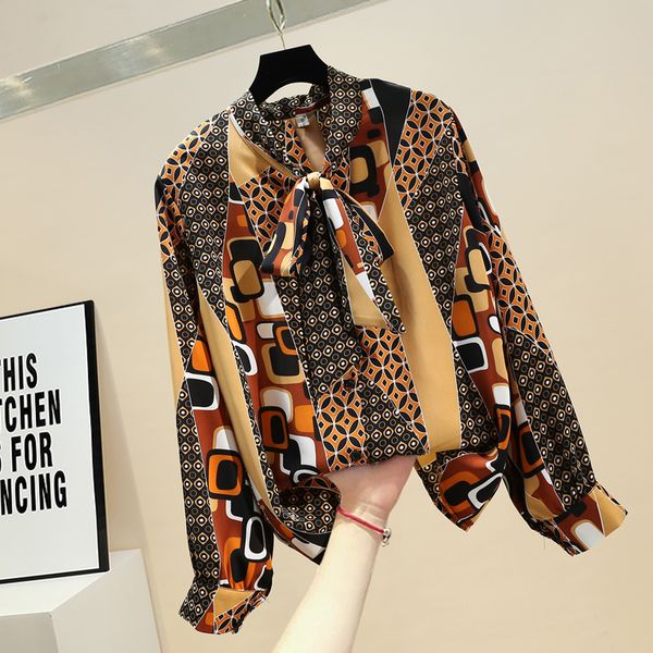 lady's blouse spring and summer new loose bow lapel polka dot chiffon blouse women blouses blusas mujer de moda 2020, White
lady's blouse spring and summer new loose bow lapel polka dot chiffon blouse women blouses blusas mujer de moda 2020, White