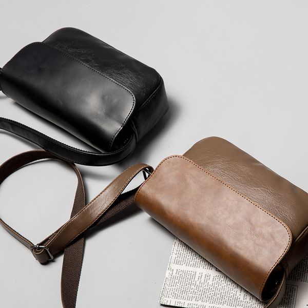 wholesale men's small bag retro fashion shoulder bag summer fashion flow small backpack flow backpack briefcase
wholesale men's small bag retro fashion shoulder bag summer fashion flow small backpack flow backpack briefcase