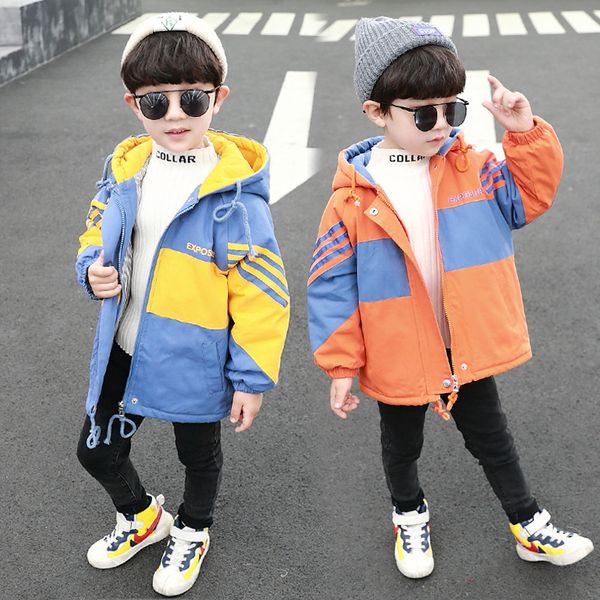 children's coat 2020 winter new boys velvet coat children's personality contrast letters thicken windbreaker, Blue;gray
children's coat 2020 winter new boys velvet coat children's personality contrast letters thicken windbreaker, Blue;gray