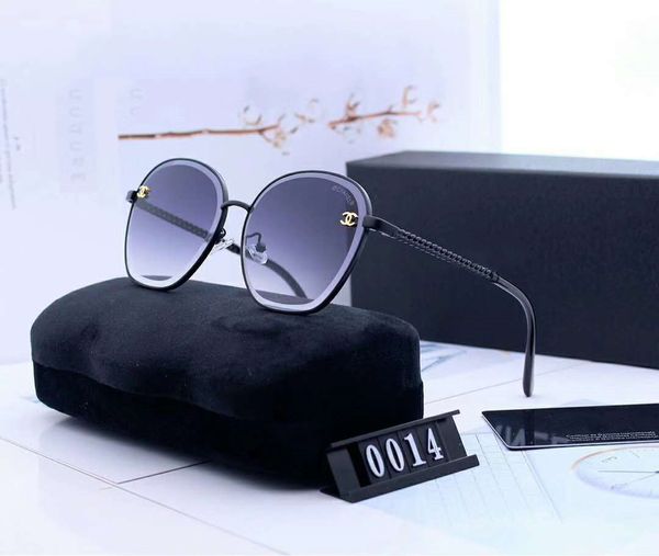 De igner ungla e luxury ungla e fa hion brand women gla e driving uv400 adumbral model c0014 6 color optional with box, White;black
De igner ungla e luxury ungla e fa hion brand women gla e driving uv400 adumbral model c0014 6 color optional with box, White;black