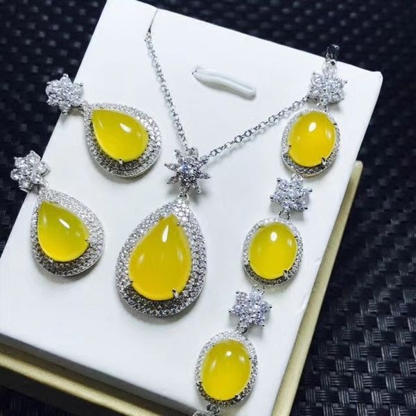 natural jade pendant necklace bracelet earrings yellow, green, red and pink three-piece set s925 silver set to send mother-daugh, Black
natural jade pendant necklace bracelet earrings yellow, green, red and pink three-piece set s925 silver set to send mother-daugh, Black