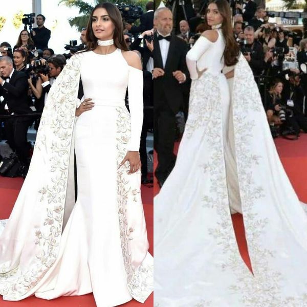 white mermaid party dresses halter long sleeve elegant evening dress appliqued sweep train custom made formal party gown sell, Black;red
white mermaid party dresses halter long sleeve elegant evening dress appliqued sweep train custom made formal party gown sell, Black;red