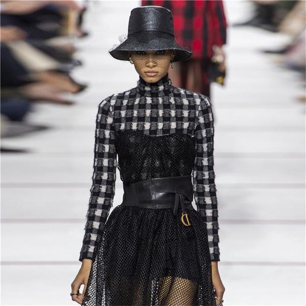 роскошный дизайнер высокий воротник женщин плед свитер пуловер дефиле осень зима с длинными рукавами свитер пуловер, White;black
роскошный дизайнер высокий воротник женщин плед свитер пуловер дефиле осень зима с длинными рукавами свитер пуловер, White;black