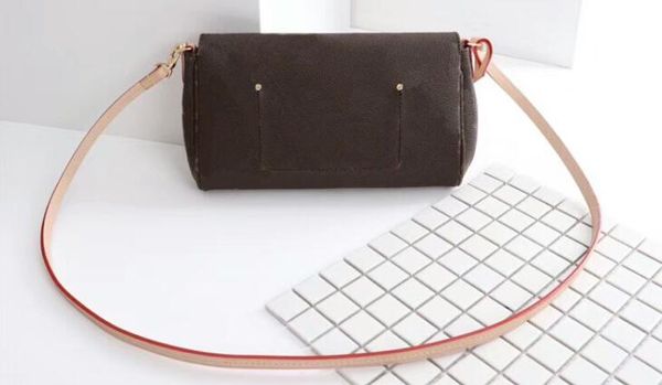 realfine888 3a bag+box,dhl m40718 favorite canvas momogran shipping cluth quality with dust mm bags,come shoulder urkws, Red;black
realfine888 3a bag+box,dhl m40718 favorite canvas momogran shipping cluth quality with dust mm bags,come shoulder urkws, Red;black