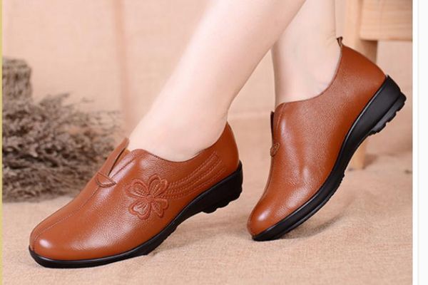 women's shoes in spring and autumn low heel round head anti-skid soft bottom mother @rrr52369, Black
women's shoes in spring and autumn low heel round head anti-skid soft bottom mother @rrr52369, Black