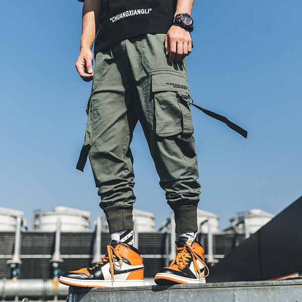 2019 new male brand new comfortable loose fit nine part pants men streetwear hip hop solid color pocket decoration pants, Black
2019 new male brand new comfortable loose fit nine part pants men streetwear hip hop solid color pocket decoration pants, Black