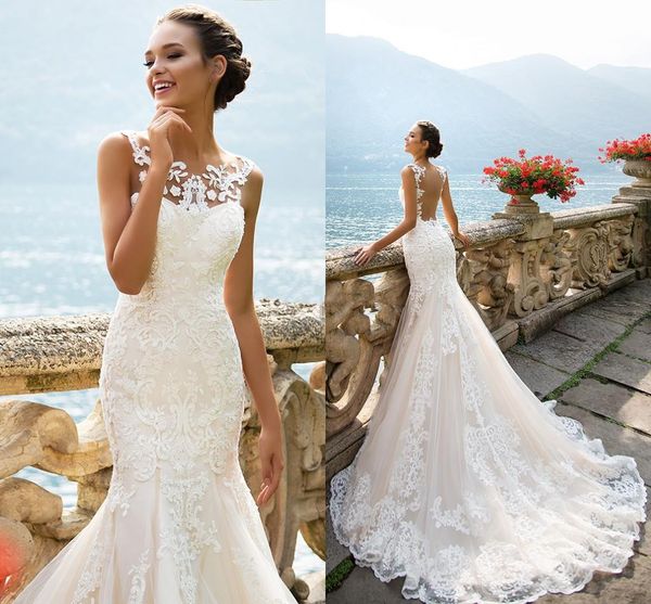 2017 elegant lace appliques mermaid wedding dresses sheer crew neck summer beach vintage vestios de novia bridal gowns with see through back, White
2017 elegant lace appliques mermaid wedding dresses sheer crew neck summer beach vintage vestios de novia bridal gowns with see through back, White