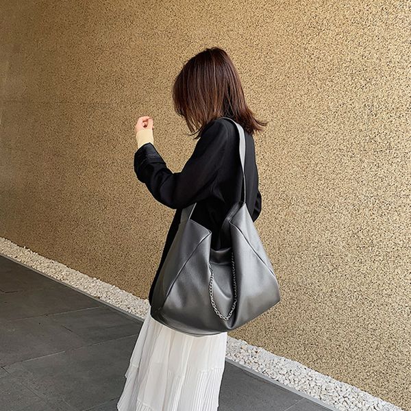 high capacity women's shoulder bags casual pu solid color chain designer women handbags travel hand bags ladies brand purses
high capacity women's shoulder bags casual pu solid color chain designer women handbags travel hand bags ladies brand purses