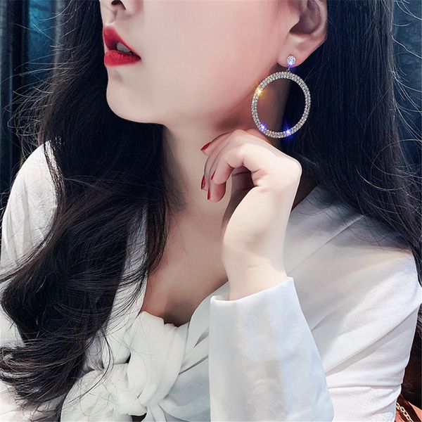 new arrival metal hyperbole round women luxury dangle earrings fashion female korean simple jewelry circle earrings, Golden;silver
new arrival metal hyperbole round women luxury dangle earrings fashion female korean simple jewelry circle earrings, Golden;silver
