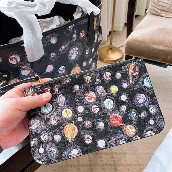 New Designer Shoulder Bag Casual Tote Handbag Big Bag Shopping Bags Fashion CFY20042039
New Designer Shoulder Bag Casual Tote Handbag Big Bag Shopping Bags Fashion CFY20042039