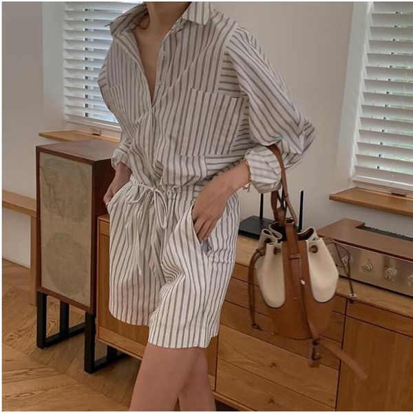 2020 new autumn winter woman jumpsuits & rompers fashionable oversize empire lace up wide leg shorts playsuit cl453, Black;white
2020 new autumn winter woman jumpsuits & rompers fashionable oversize empire lace up wide leg shorts playsuit cl453, Black;white