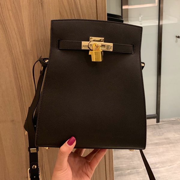 classic shoulder bags genuine leather bags style strap crossbody bags purse genuine leather handbags ing
classic shoulder bags genuine leather bags style strap crossbody bags purse genuine leather handbags ing